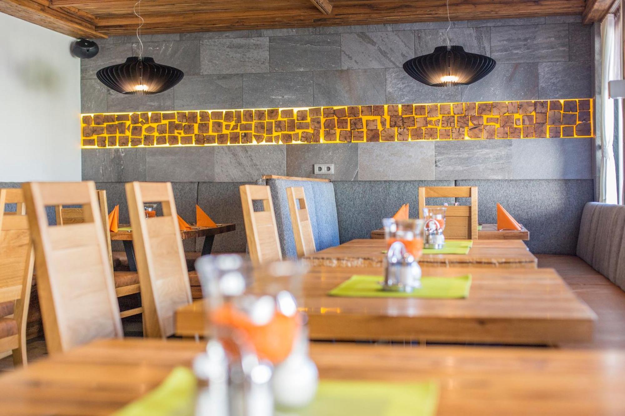 Schnitzl-Eck Hotel Flachau Kültér fotó